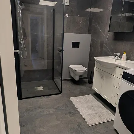 Brand New 5 Bedrooms ! Stovner, Oslo