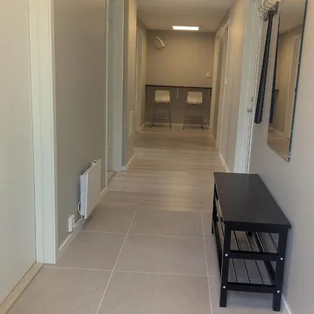 Brand New 5 Bedrooms ! Stovner, *