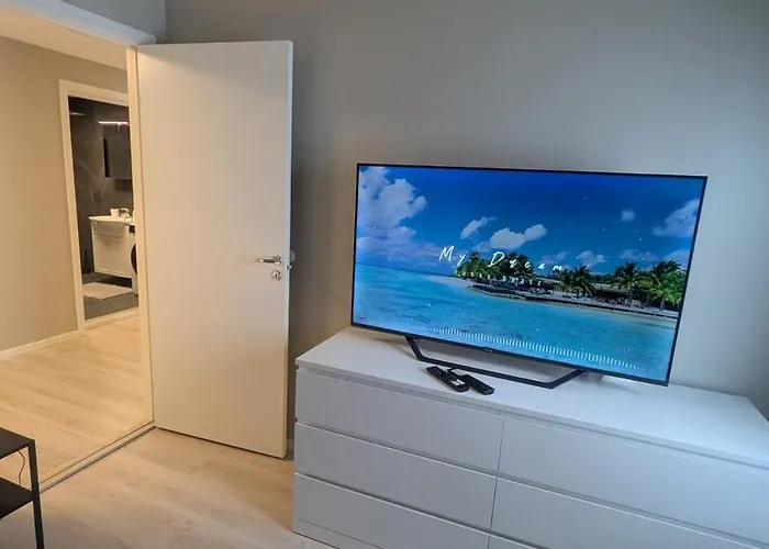 Apartmán New 5 Bedrooms ! Stovner, *